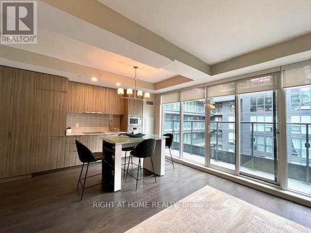 705 - 955 Bay Street, Toronto, Ontario  M5S 0C6 - Photo 3 - C12174770