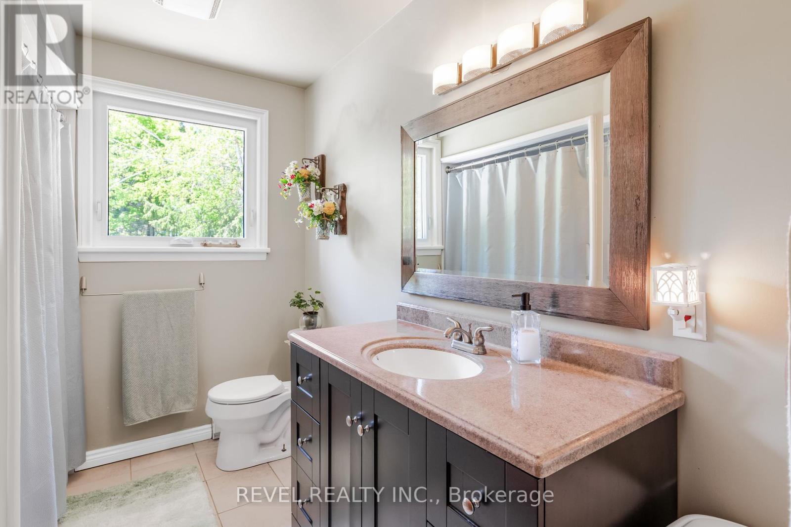 20 The Pines Lane, Brock, Ontario  L0C 1H0 - Photo 18 - N12178076