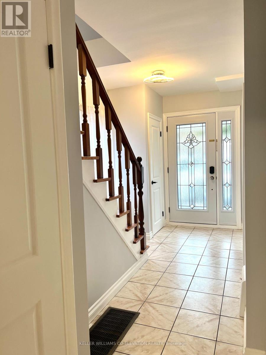 8 Porter Avenue, Toronto (Rockcliffe-Smythe), Ontario  M6N 2G9 - Photo 8 - W12089440