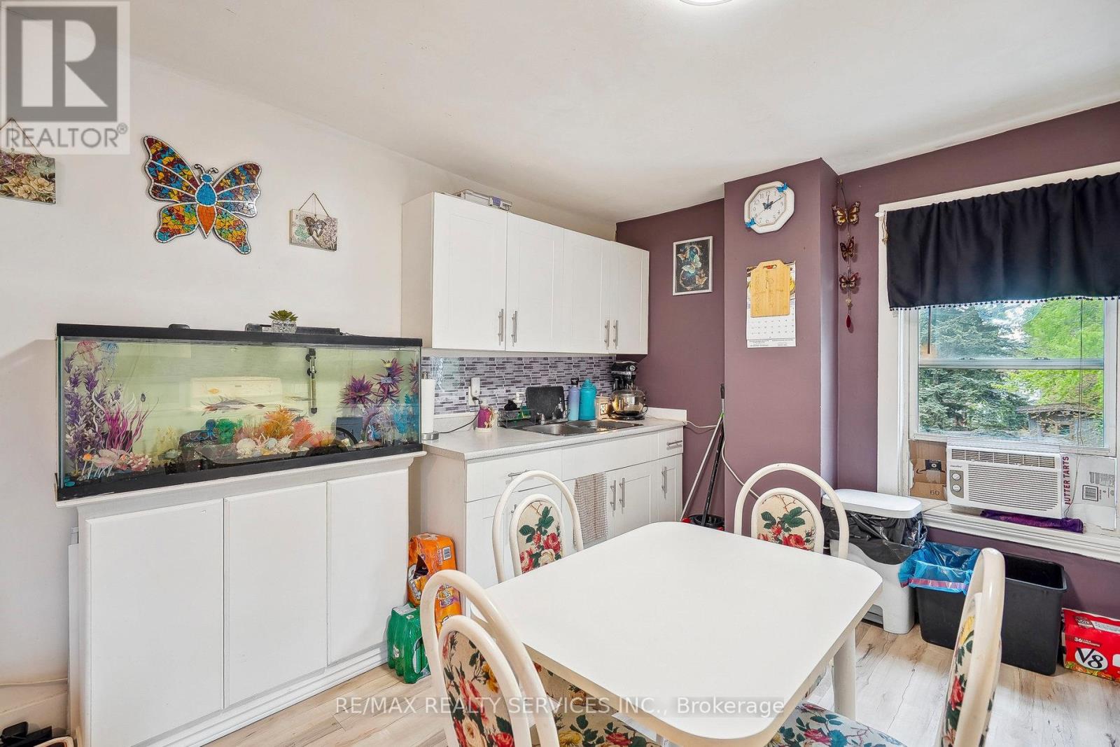 5042 Ontario Avenue, Niagara Falls, Ontario  L2E 3R9 - Photo 10 - X12177903