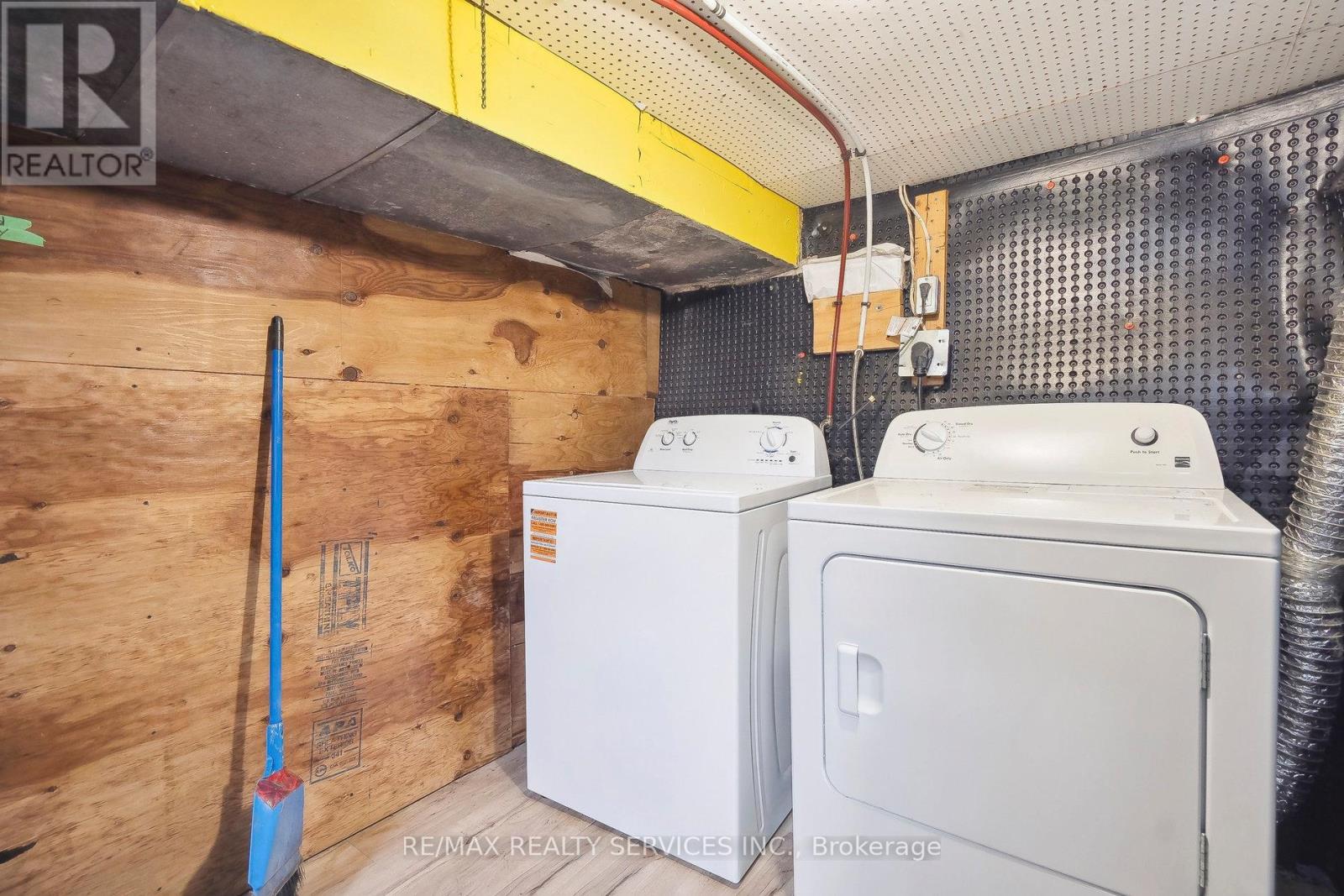 5042 Ontario Avenue, Niagara Falls, Ontario  L2E 3R9 - Photo 25 - X12177903