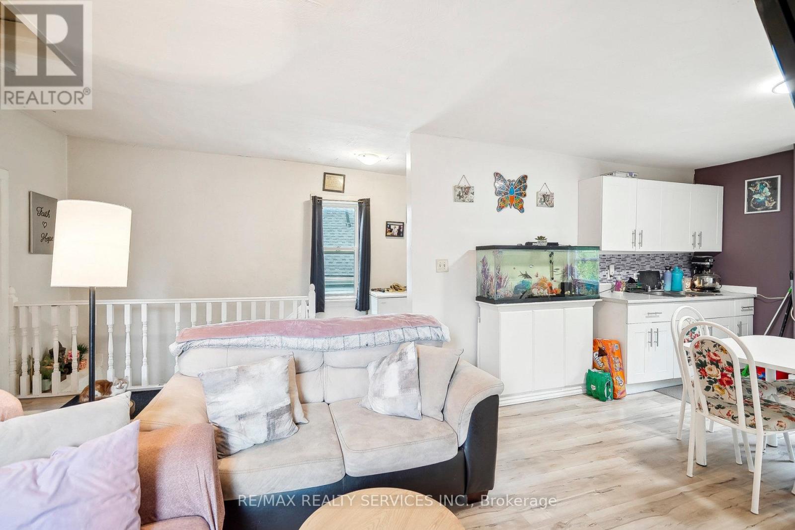 5042 Ontario Avenue, Niagara Falls, Ontario  L2E 3R9 - Photo 6 - X12177903