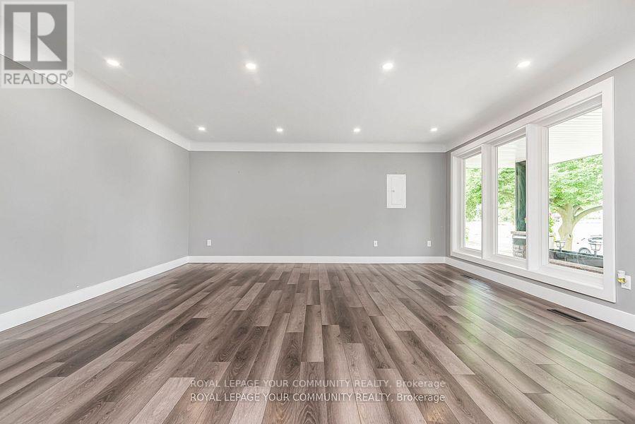Property at 70 GOLDEN BOULEVARD E image 4
