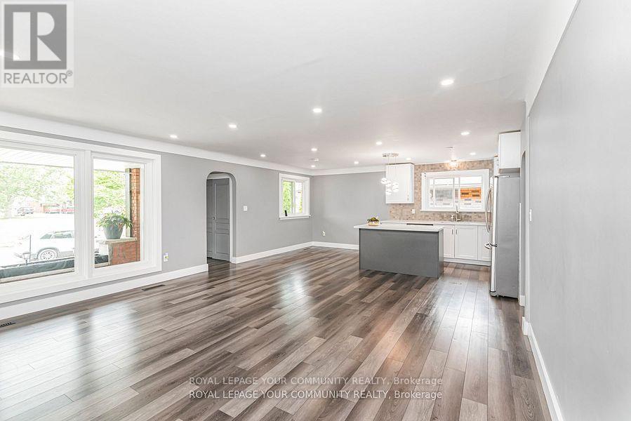 Property at 70 GOLDEN BOULEVARD E image 5