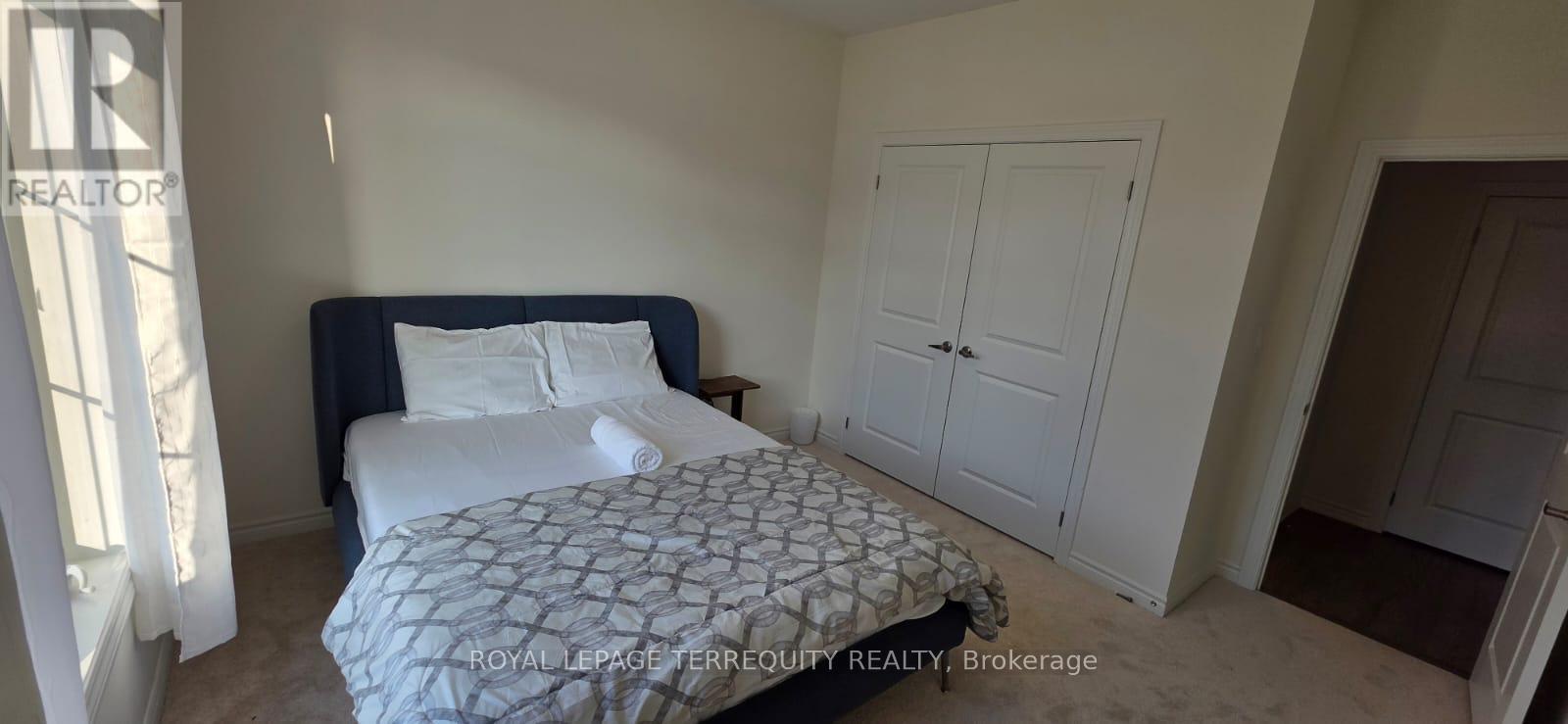 Property at 37 HILLCROFT WAY image 5
