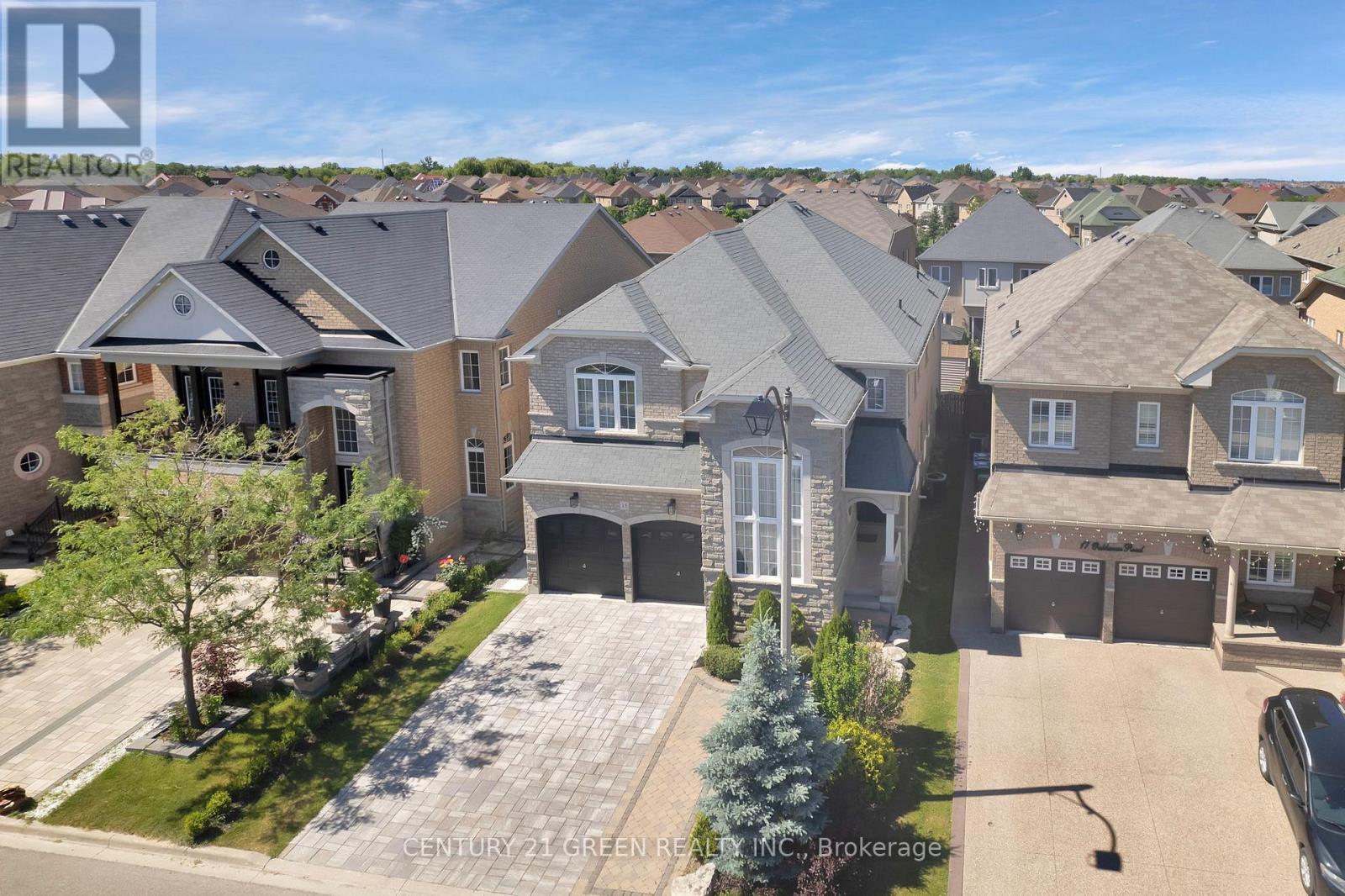 Property at 15 OAKHAVEN ROAD image 3