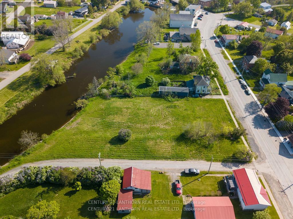 23 Pigtail Lane, Prince Edward County, Ontario  K0K 1L0 - Photo 4 - X12178018