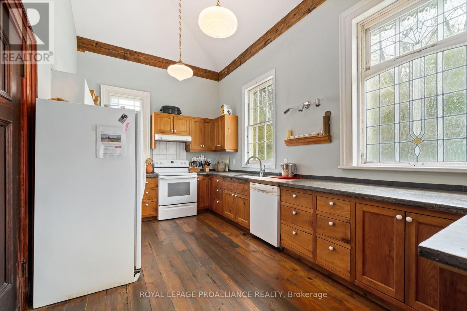 1479 Lakeside Drive, Prince Edward County, Ontario  K0K 2T0 - Photo 10 - X12178049