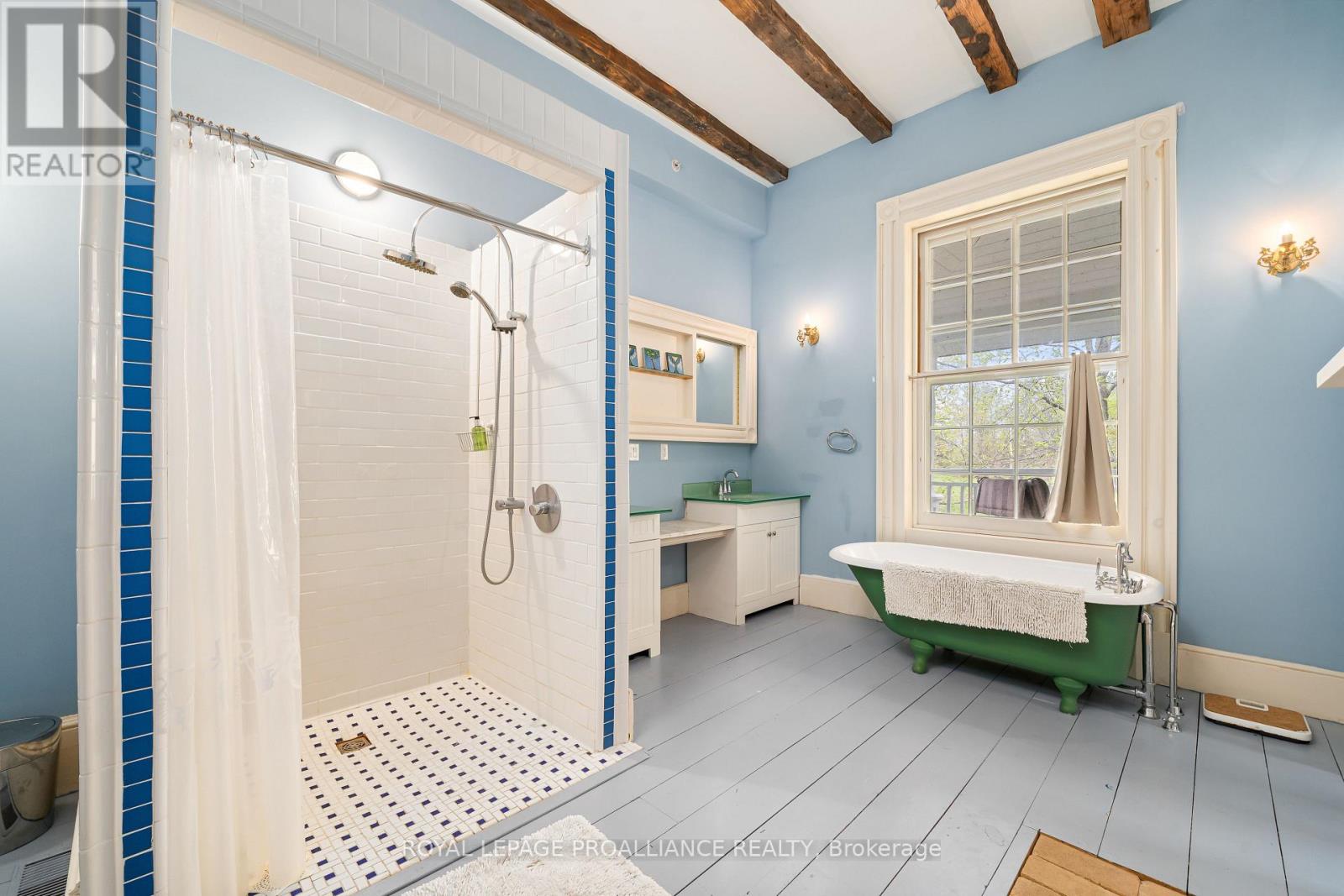 1479 Lakeside Drive, Prince Edward County, Ontario  K0K 2T0 - Photo 20 - X12178049