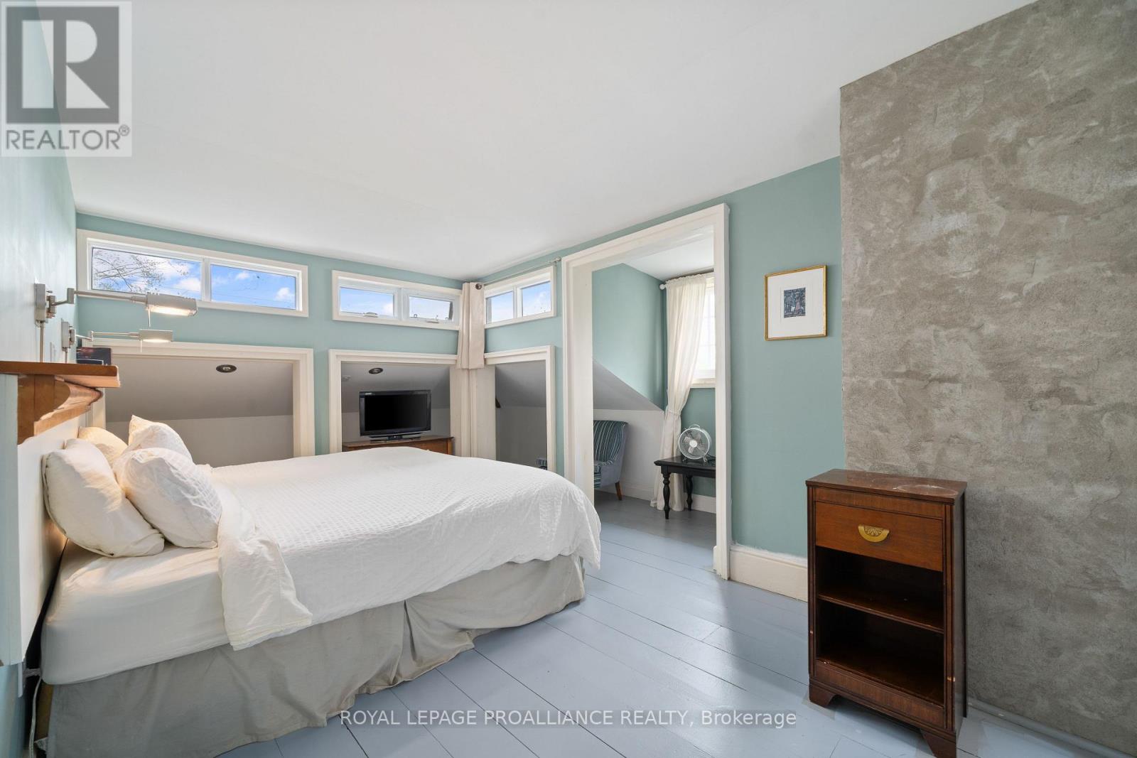 1479 Lakeside Drive, Prince Edward County, Ontario  K0K 2T0 - Photo 22 - X12178049