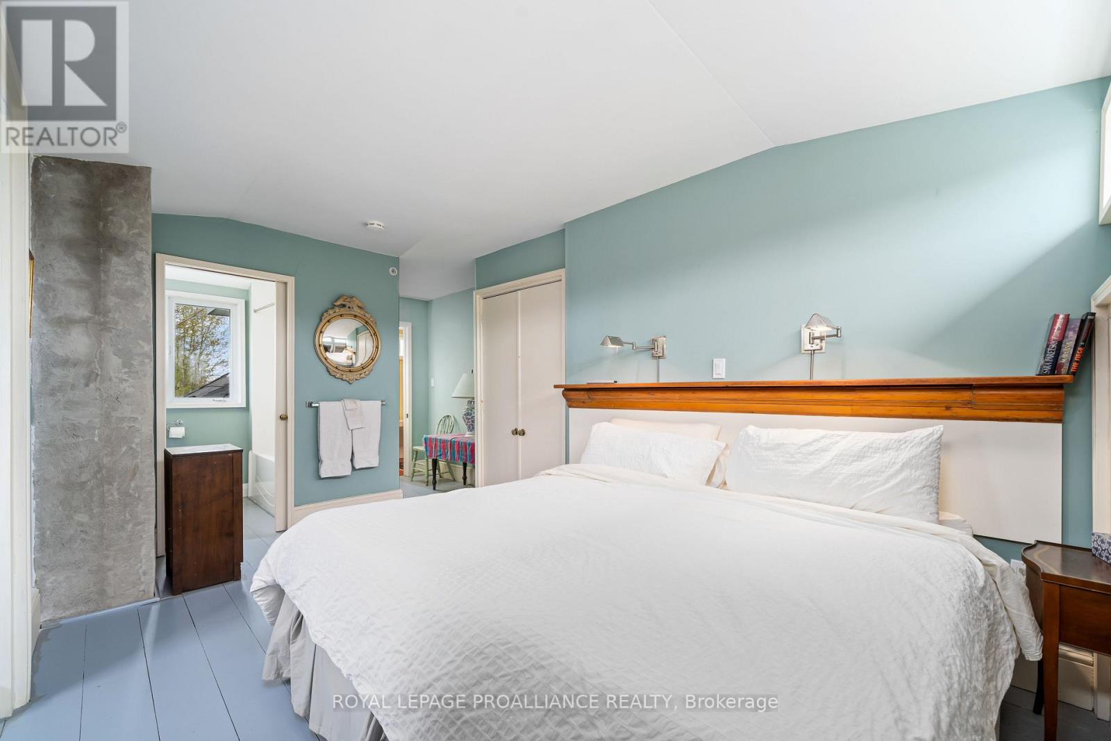 1479 Lakeside Drive, Prince Edward County, Ontario  K0K 2T0 - Photo 23 - X12178049