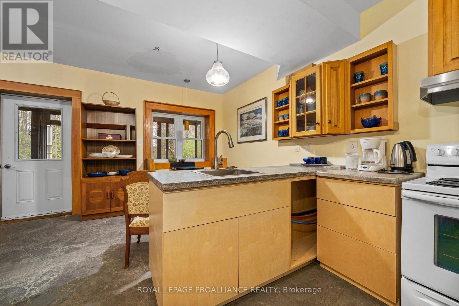 1479 Lakeside Drive, Prince Edward County, Ontario  K0K 2T0 - Photo 31 - X12178049