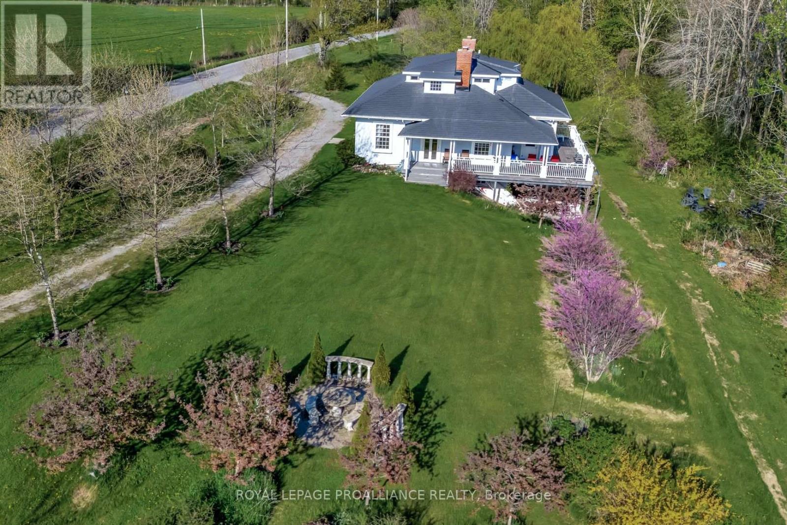 1479 Lakeside Drive, Prince Edward County, Ontario  K0K 2T0 - Photo 5 - X12178049