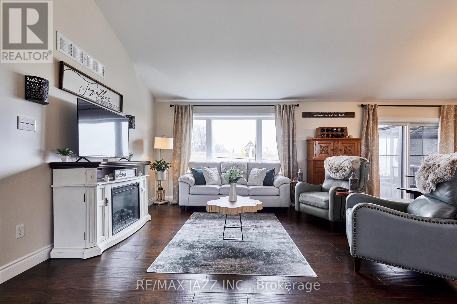 137 Sharpe Line, Cavan Monaghan, Ontario  L0A 1C0 - Photo 10 - X12178111