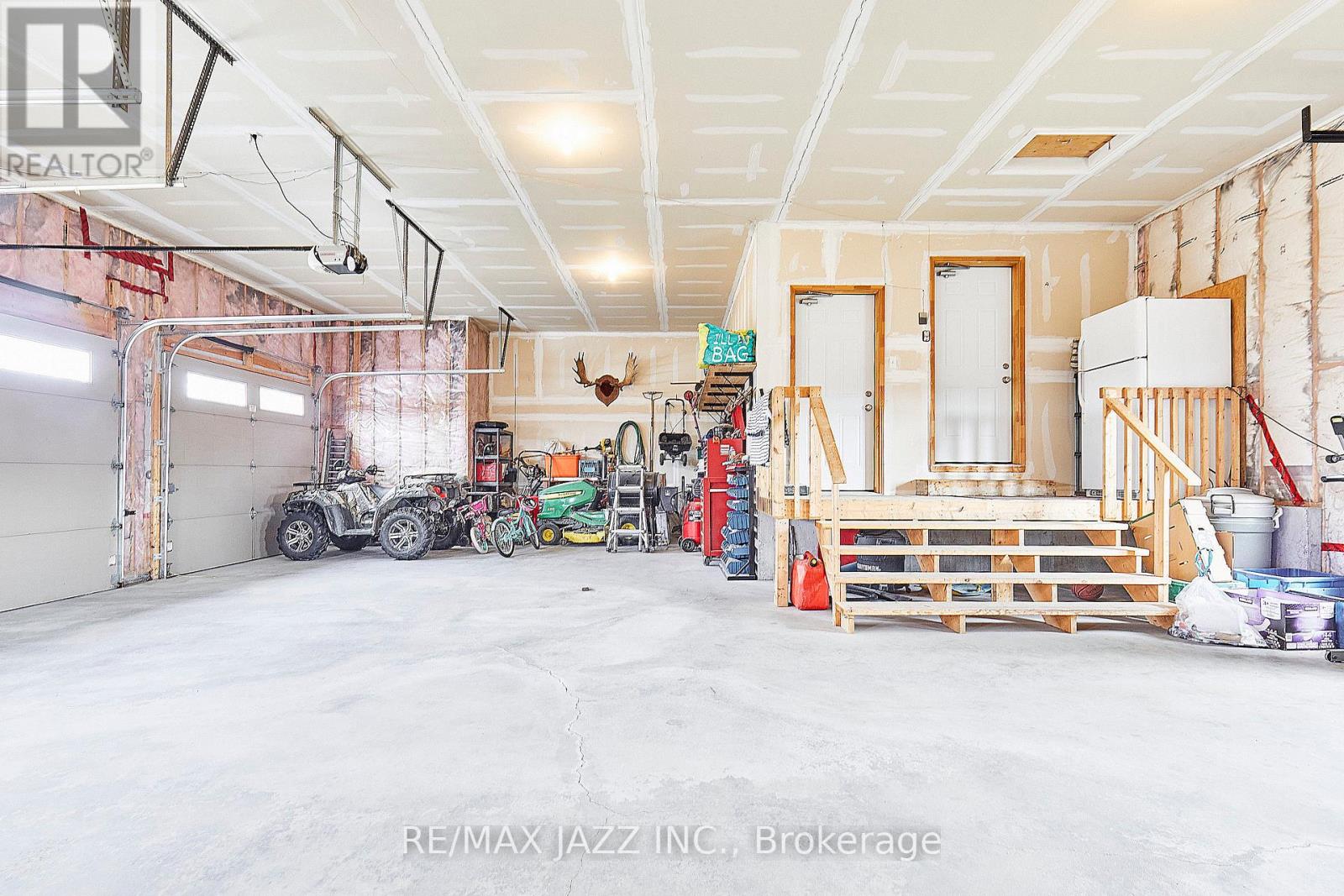 137 Sharpe Line, Cavan Monaghan, Ontario L0A 1C0 - Photo 41 - X12178111