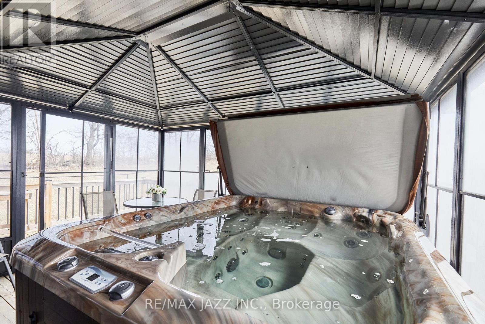 137 Sharpe Line, Cavan Monaghan, Ontario  L0A 1C0 - Photo 44 - X12178111