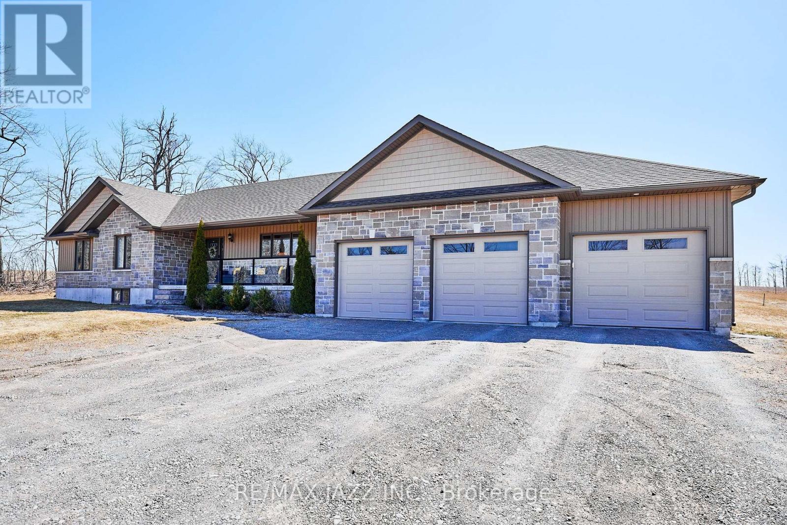 137 Sharpe Line, Cavan Monaghan, Ontario  L0A 1C0 - Photo 5 - X12178111