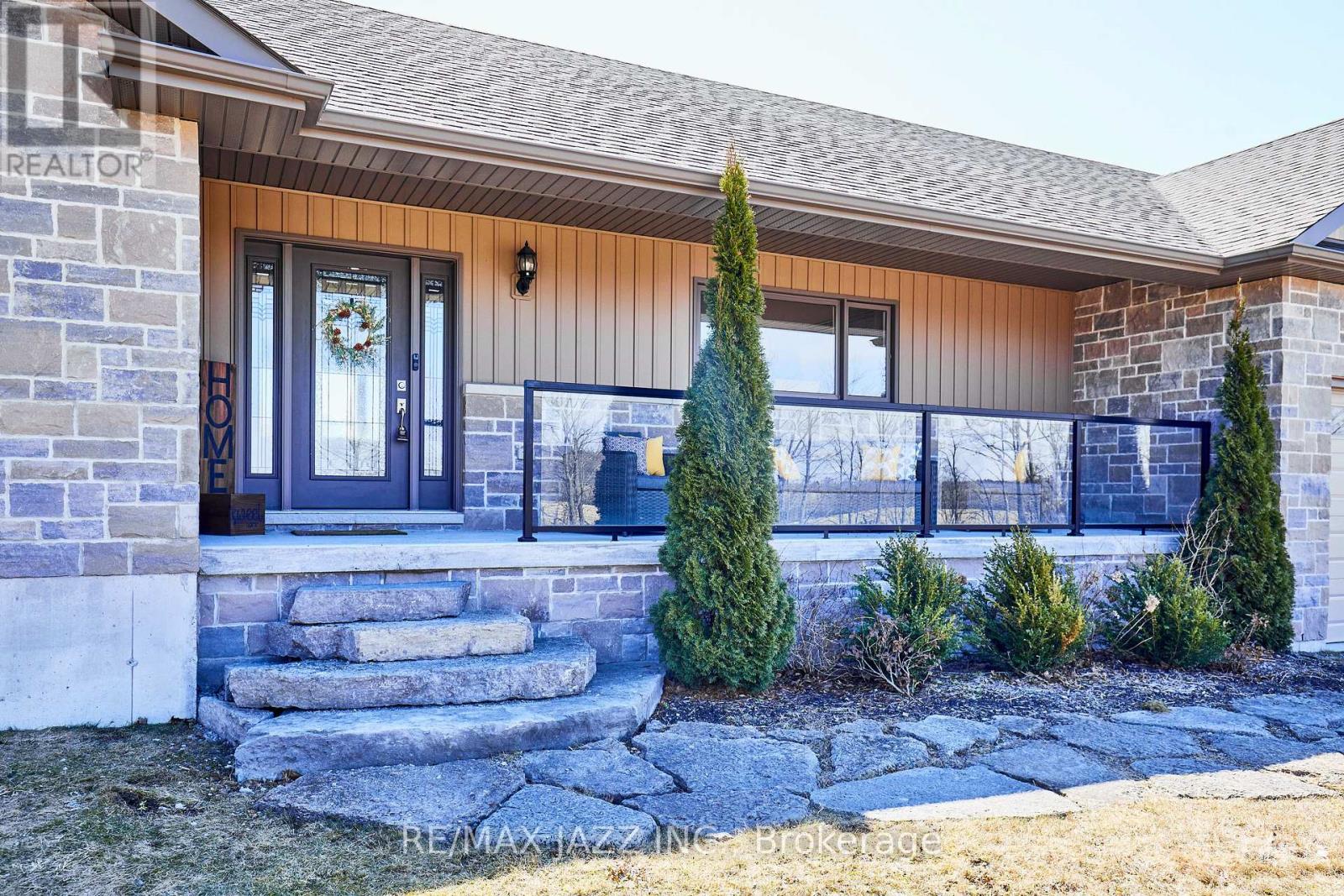 137 Sharpe Line, Cavan Monaghan, Ontario  L0A 1C0 - Photo 6 - X12178111