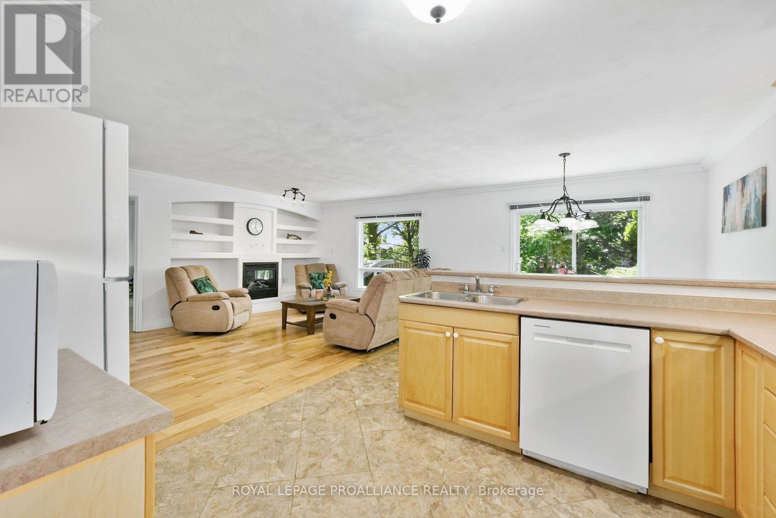 3 Sanderson Court, Peterborough North, Ontario  K9H 7R3 - Photo 17 - X12178121