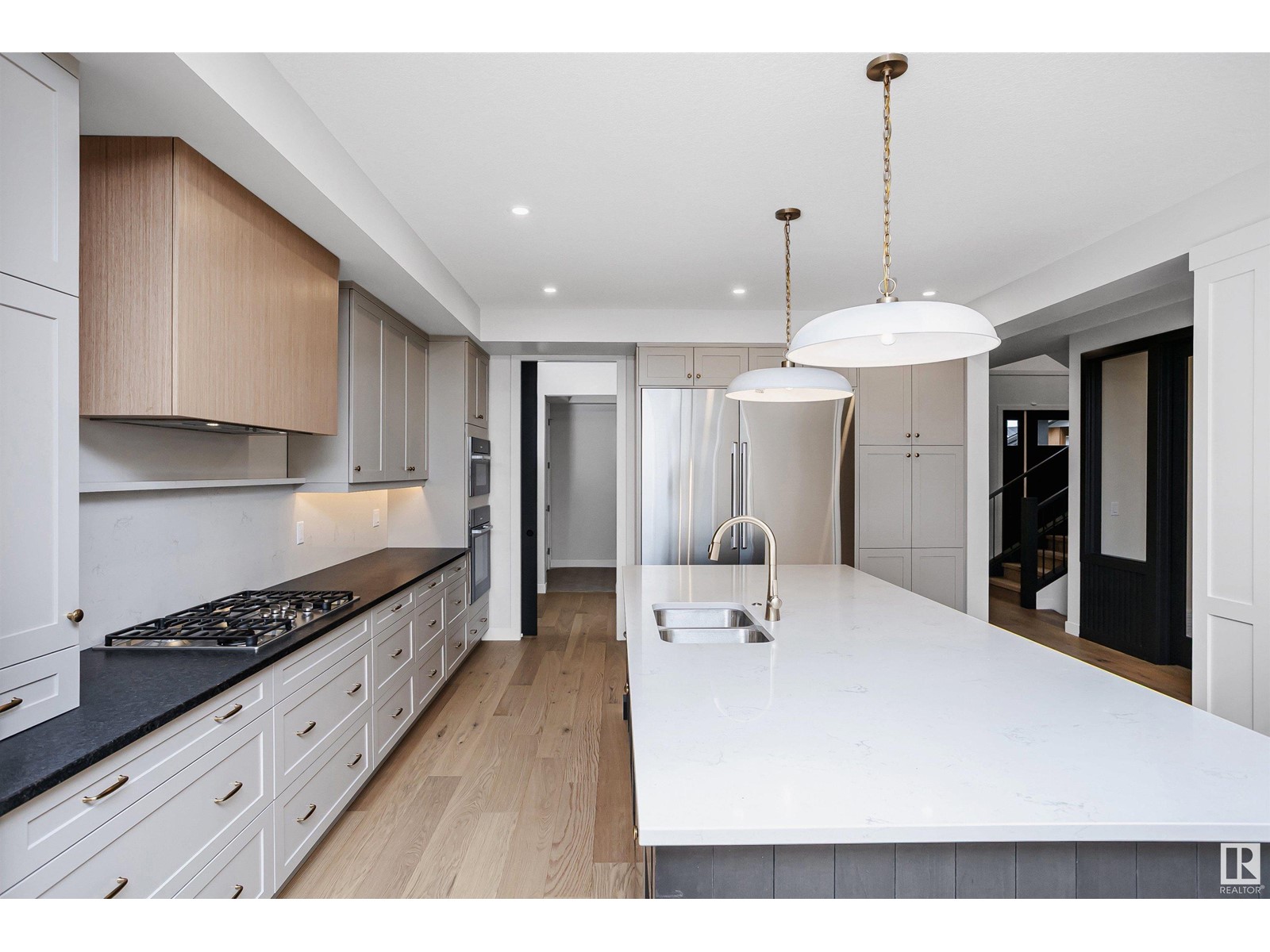 Property at 49 JUBILATION DR image 3