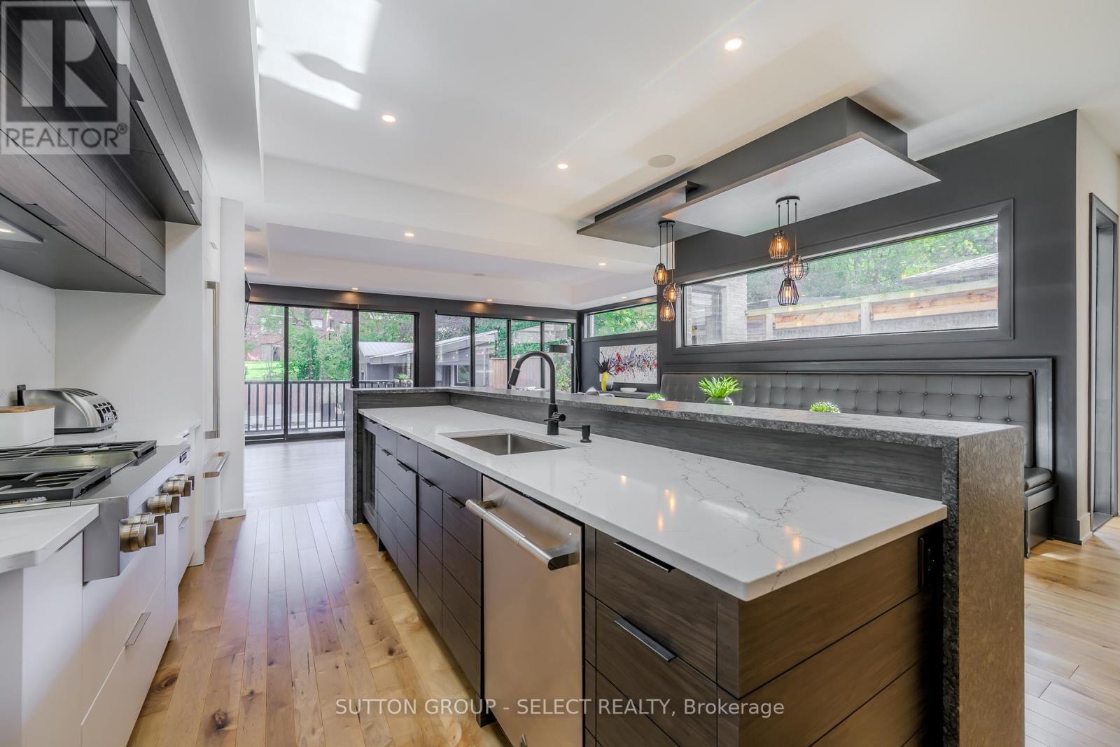 2 - 567 Rosecliffe Terrace, London South, Ontario  N6K 0E2 - Photo 11 - X12178071