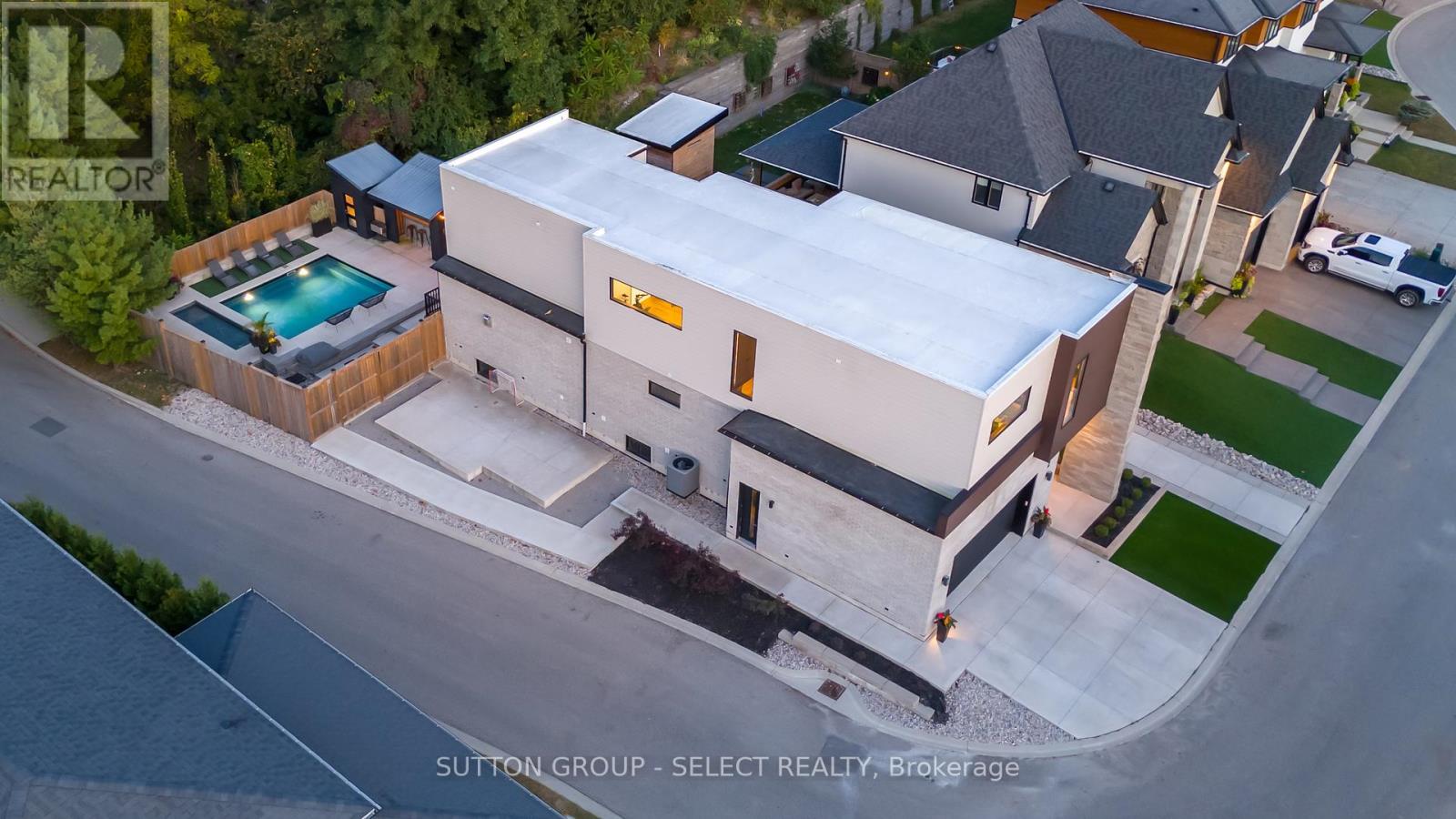 2 - 567 Rosecliffe Terrace, London South, Ontario  N6K 0E2 - Photo 40 - X12178071