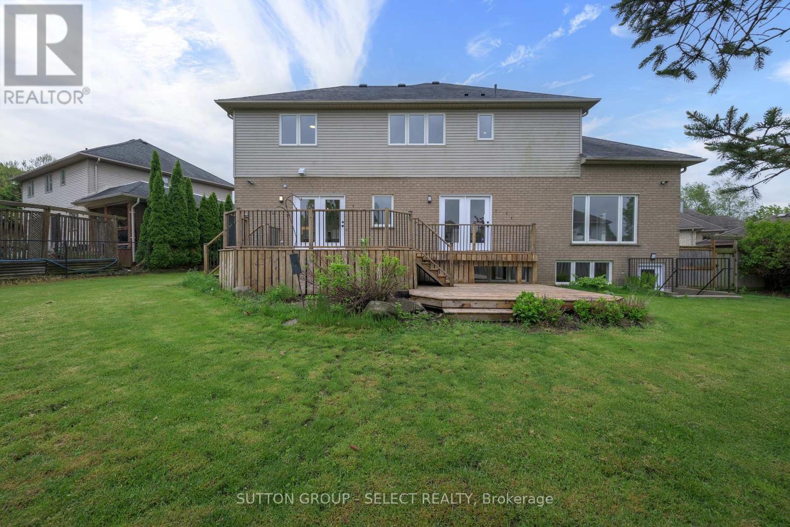 38 Moraine Walk, London North (North A), Ontario  N6G 4Y8 - Photo 47 - X12178077