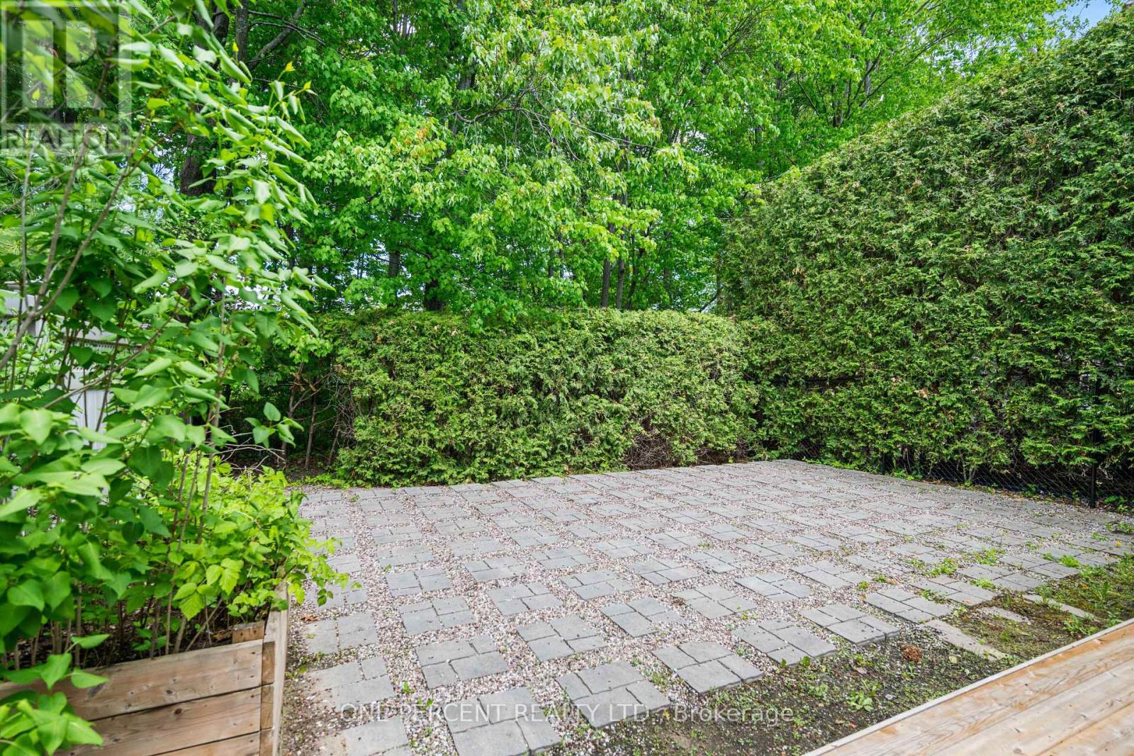 6083 Des Treflieres Garden, Ottawa, Ontario  K1C 5V2 - Photo 37 - X12177991