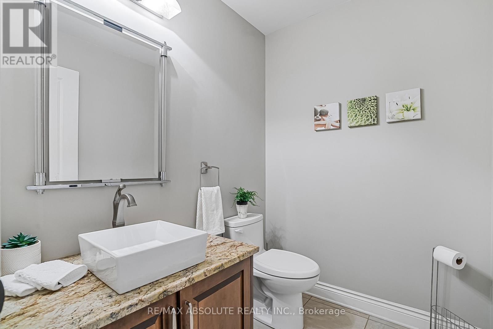 68 St Claire Avenue, Ottawa, Ontario  K2G 2A4 - Photo 22 - X12178083