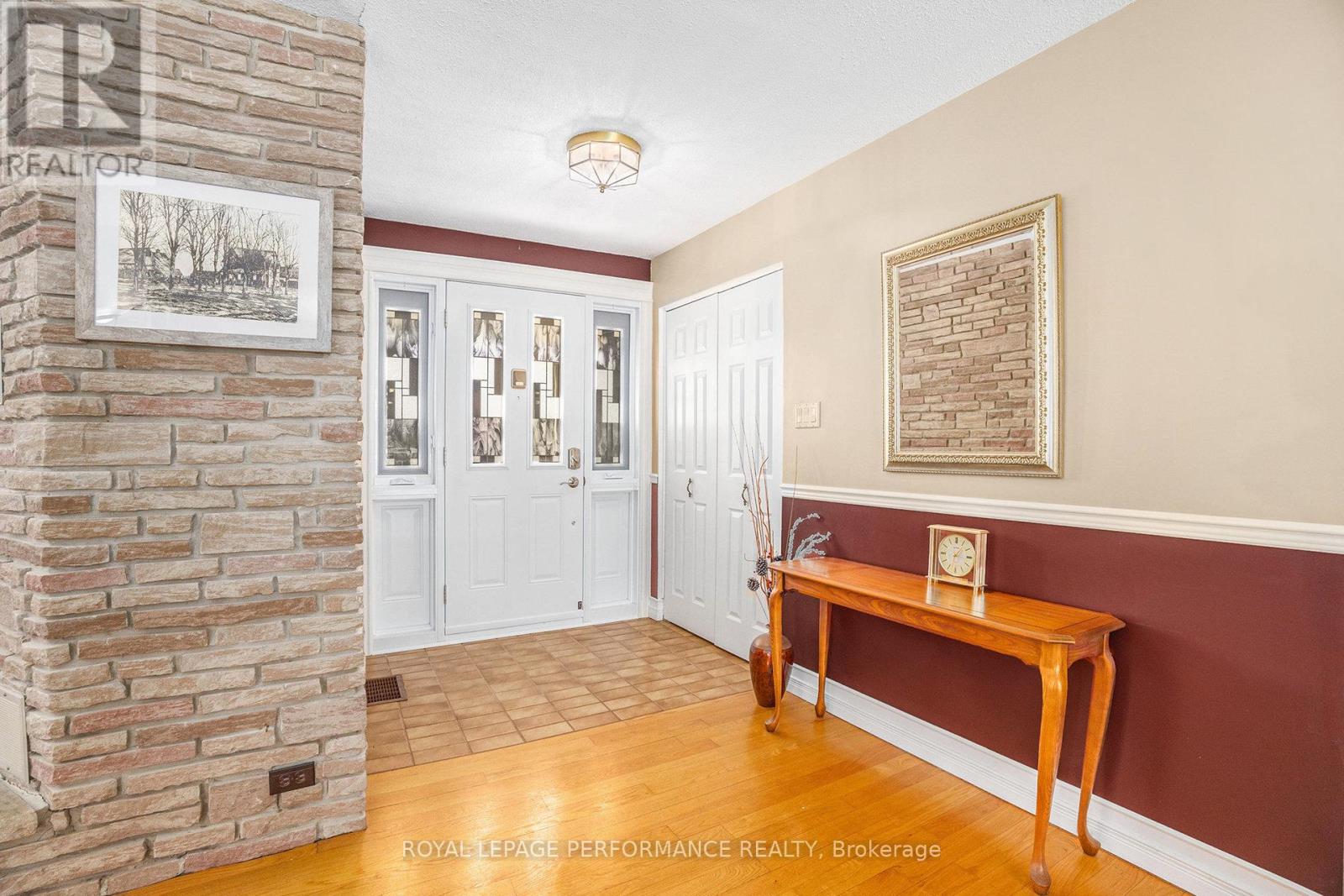 862 Principale Street, Casselman, Ontario  K0A 1M0 - Photo 3 - X12178098