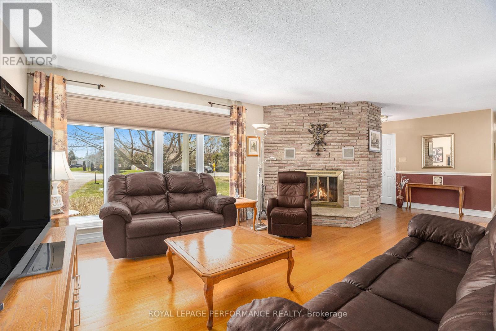 862 Principale Street, Casselman, Ontario  K0A 1M0 - Photo 5 - X12178098
