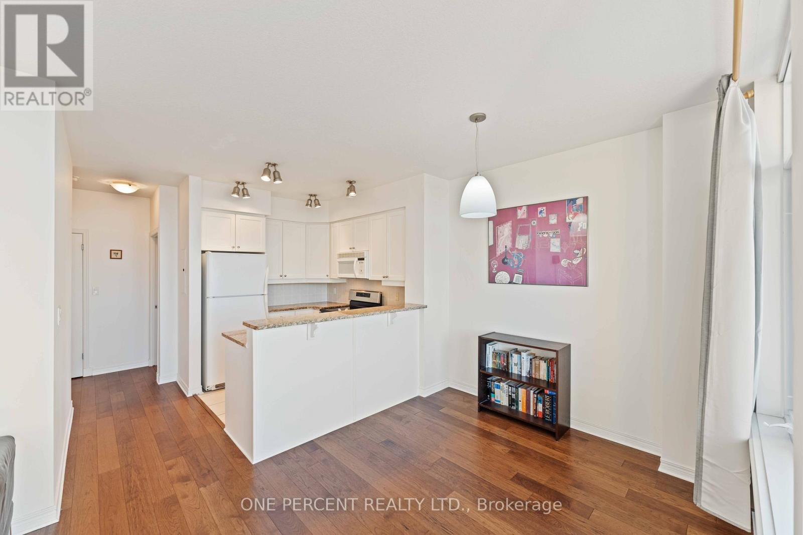 1802 - 570 Laurier Avenue, Ottawa, Ontario  K1R 1C8 - Photo 15 - X12178118