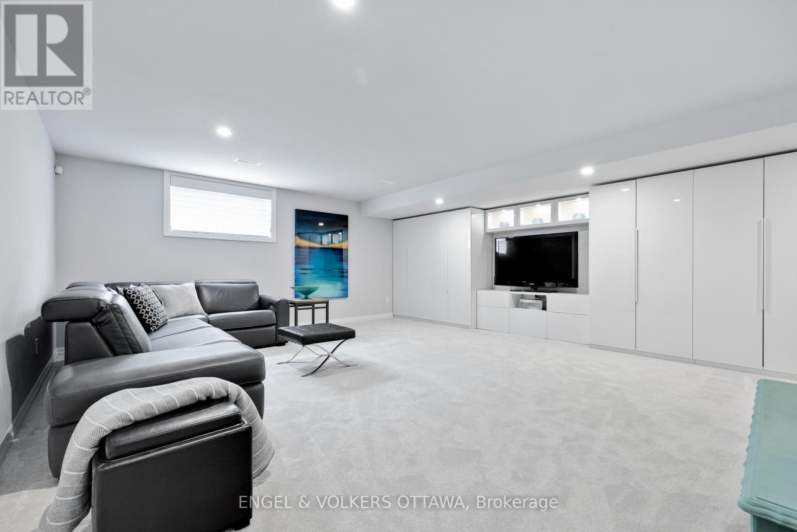 624 Mikinak Road, Ottawa, Ontario  K1K 3X7 - Photo 36 - X12178137