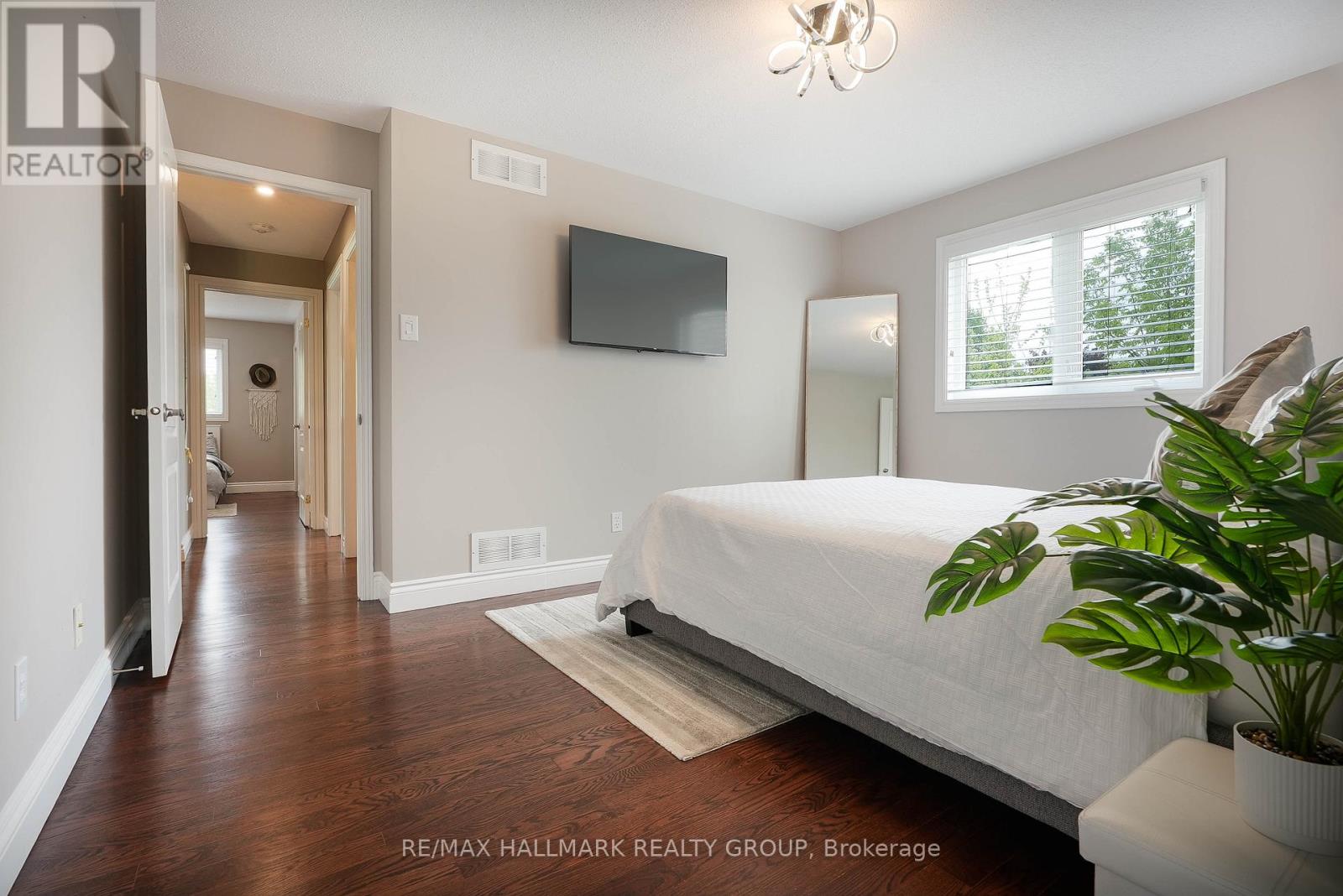 6581 Morningview Street, Ottawa, Ontario  K1C 7H1 - Photo 24 - X12178145