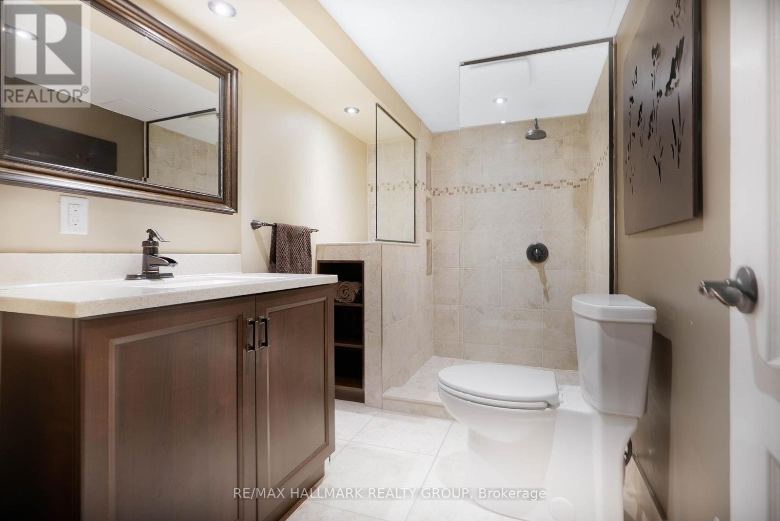 6581 Morningview Street, Ottawa, Ontario  K1C 7H1 - Photo 33 - X12178145