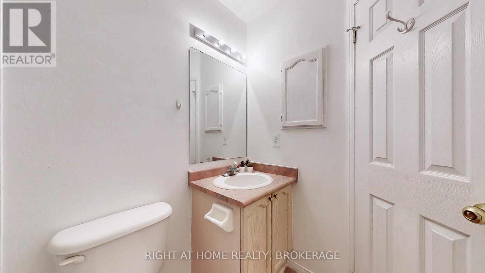 371 Fairgate Way, Oakville, Ontario  L6H 6Y1 - Photo 27 - W12136225