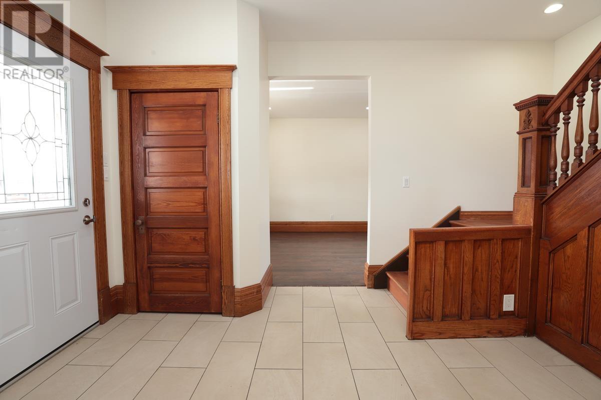263 Brown St, Sault Ste. Marie, Ontario  P6A 1N8 - Photo 12 - SM250720