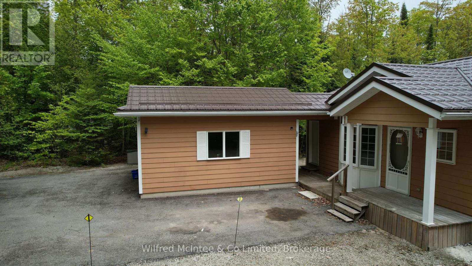49 Beechwood Drive N, South Bruce Peninsula, Ontario  N0H 2G0 - Photo 3 - X12178044