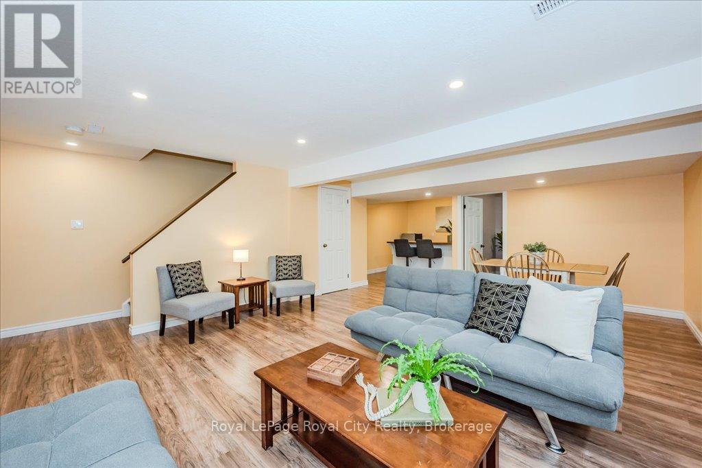 219 Elmira Road S, Guelph, Ontario  N1K 1R1 - Photo 36 - X12178112