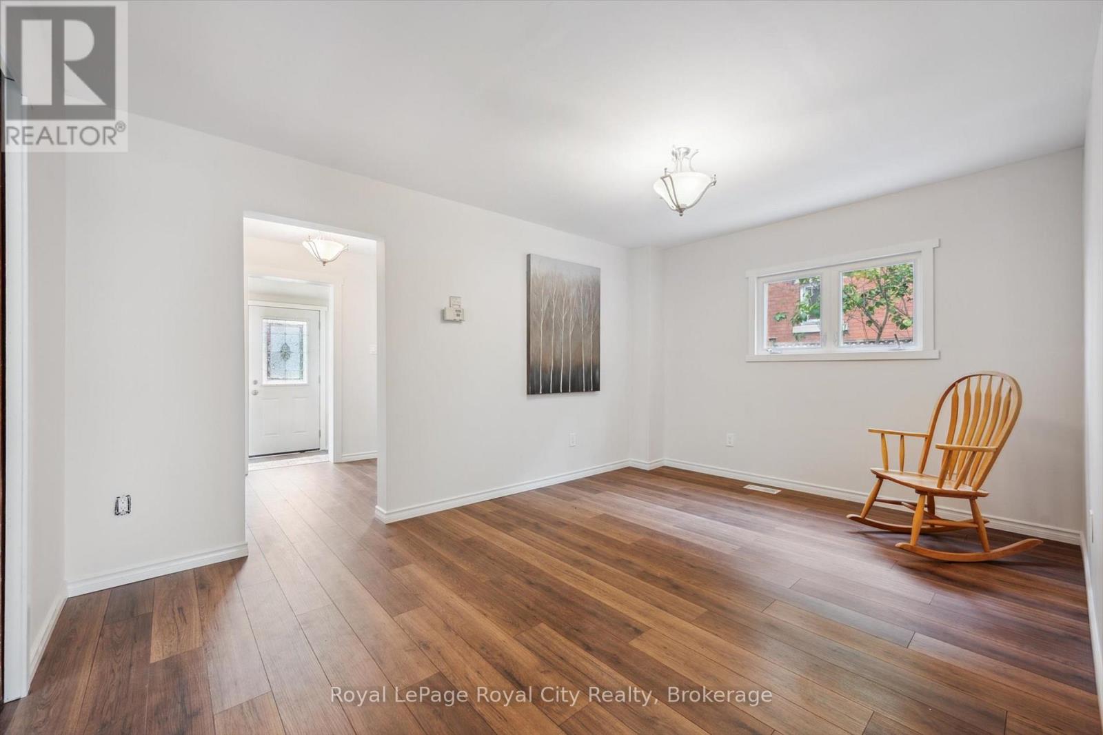 40 Alma Street S, Guelph, Ontario  N1H 5W7 - Photo 5 - X12178133