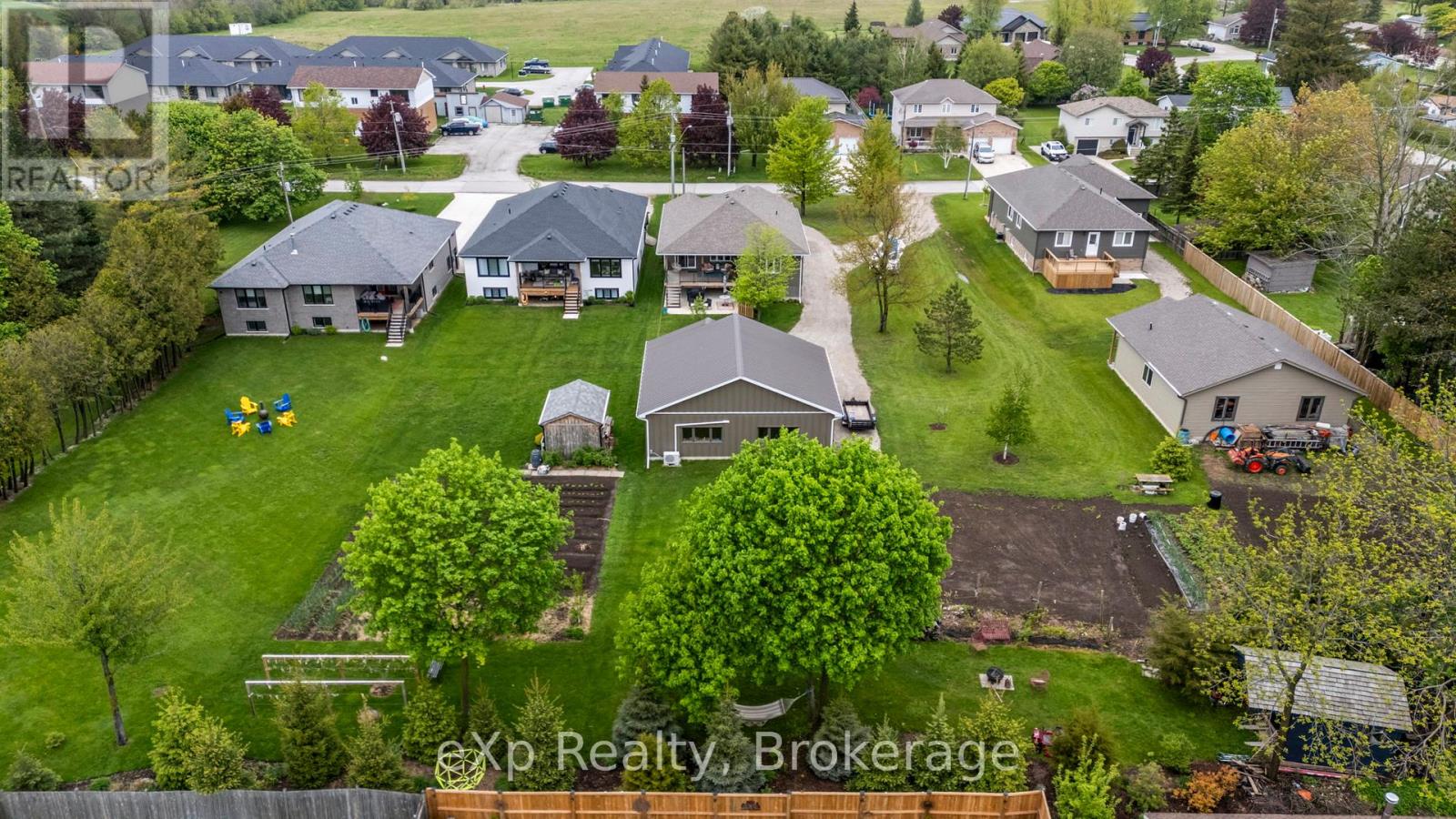 26 Church Street, Kincardine, Ontario  N0G 2T0 - Photo 49 - X12178174