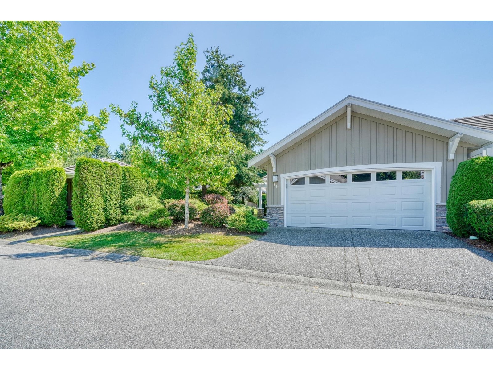 11 18088 8 Avenue, Surrey, British Columbia  V3Z 9T6 - Photo 3 - R2971222