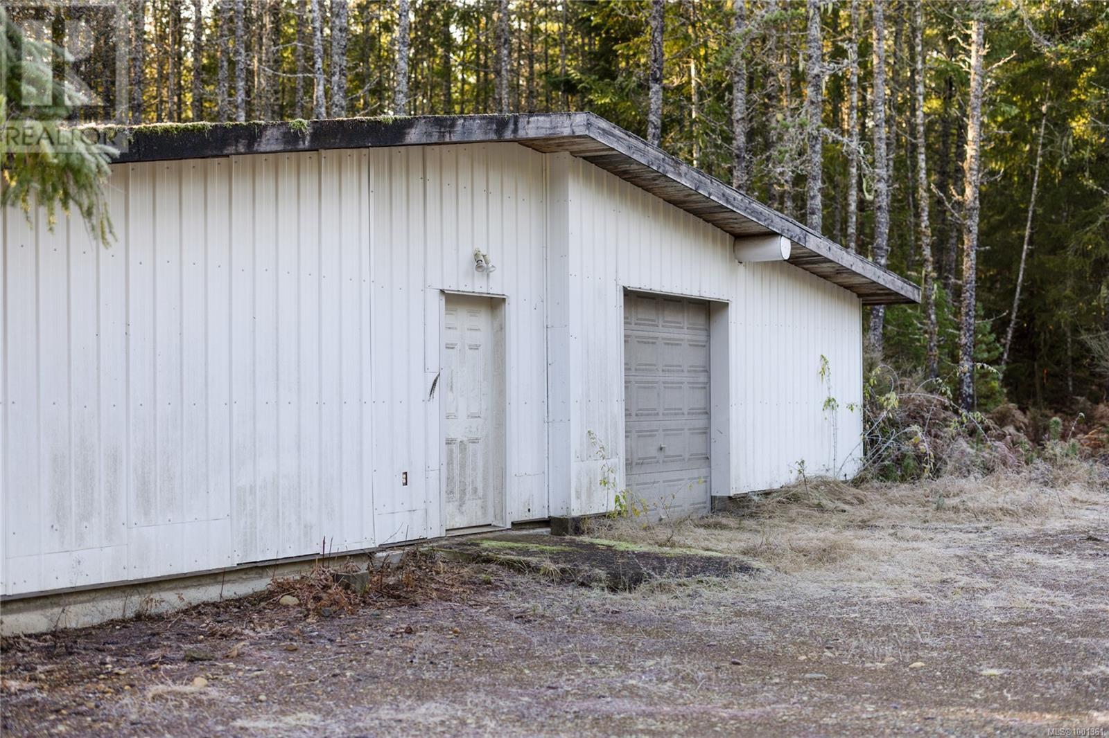 4715 Anderson Ave, Bowser, British Columbia  V0R 1G0 - Photo 60 - 1001361