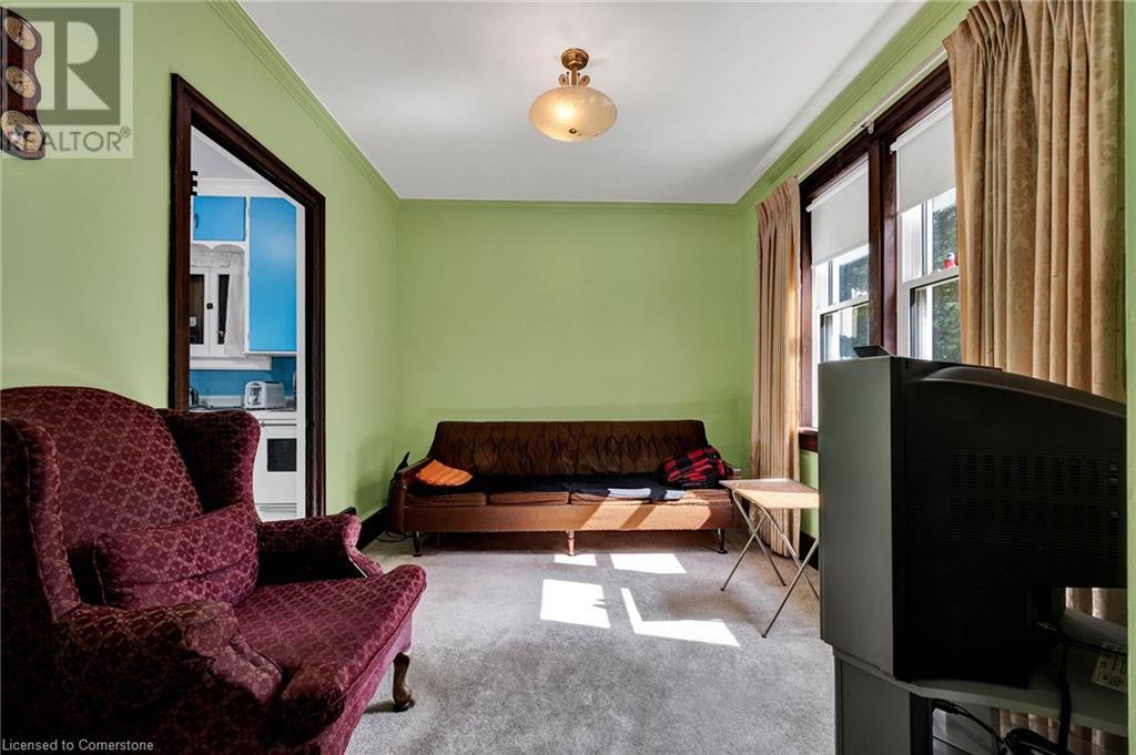 Property at 7 STAHL Avenue image 5