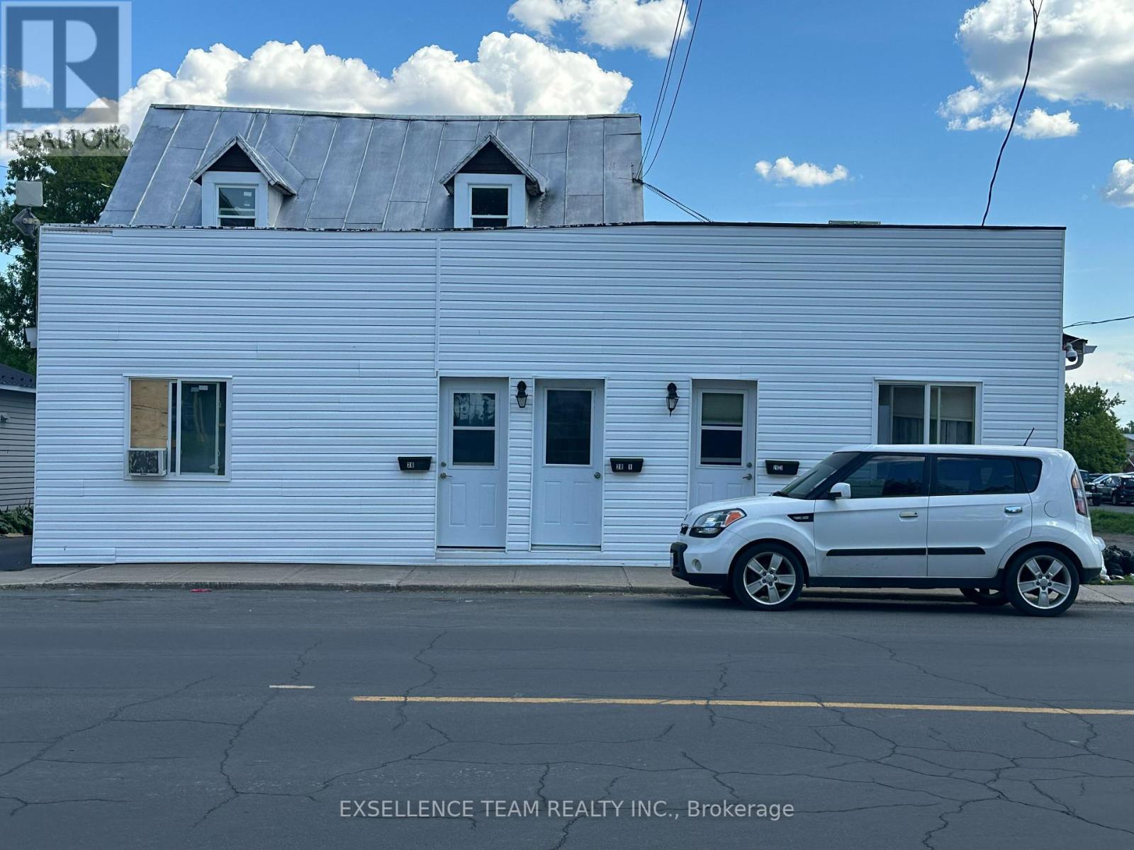 28 Lochiel Street, North Glengarry, Ontario  K0C 1A0 - Photo 3 - X12178032