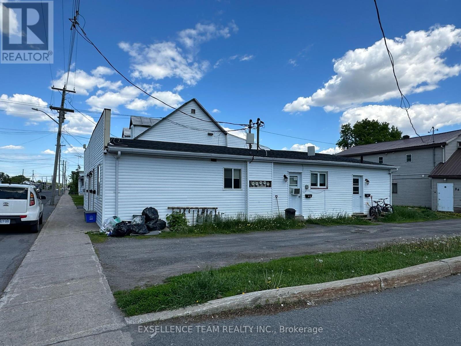 28 Lochiel Street, North Glengarry, Ontario  K0C 1A0 - Photo 5 - X12178032