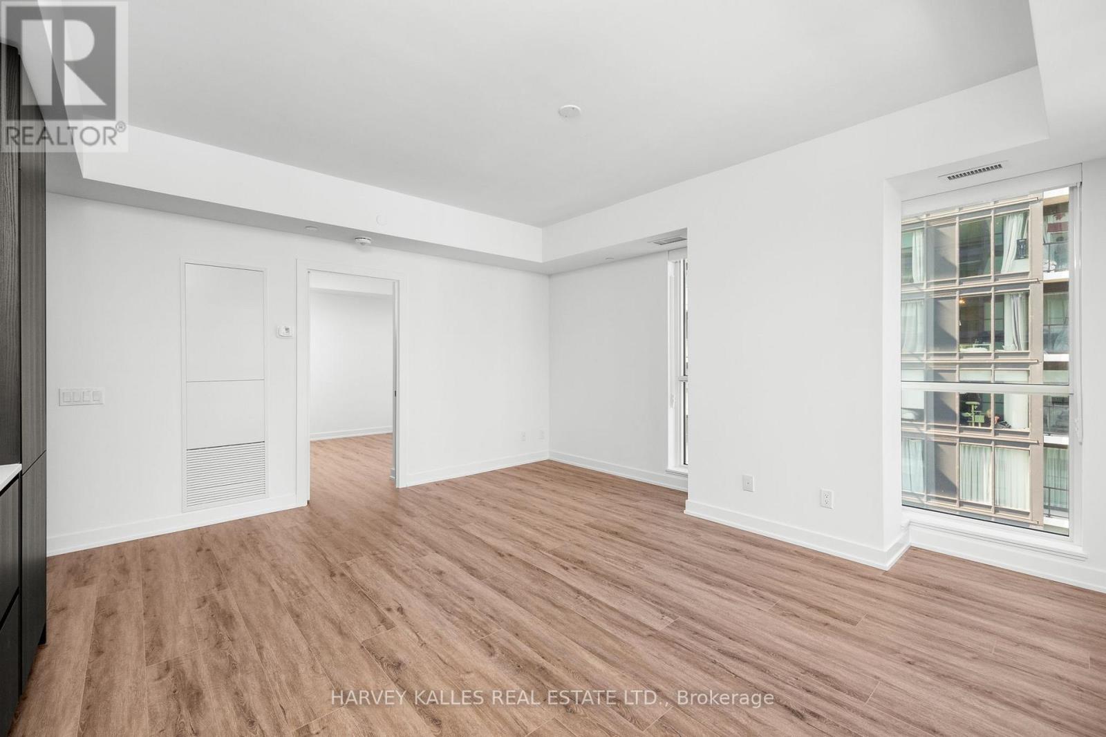 4205 - 327 King Street W, Toronto, Ontario  M5V 0W7 - Photo 6 - C12177998