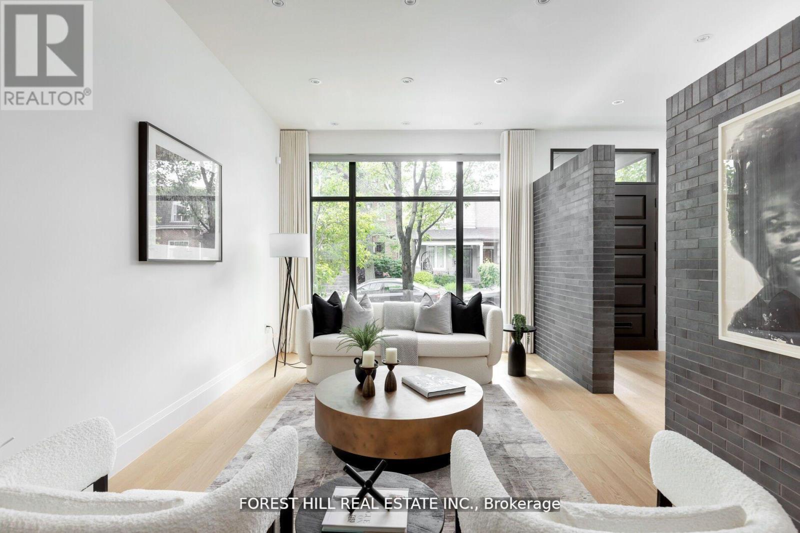 49 Brookfield Street, Toronto, Ontario  M6J 3A8 - Photo 6 - C12178110