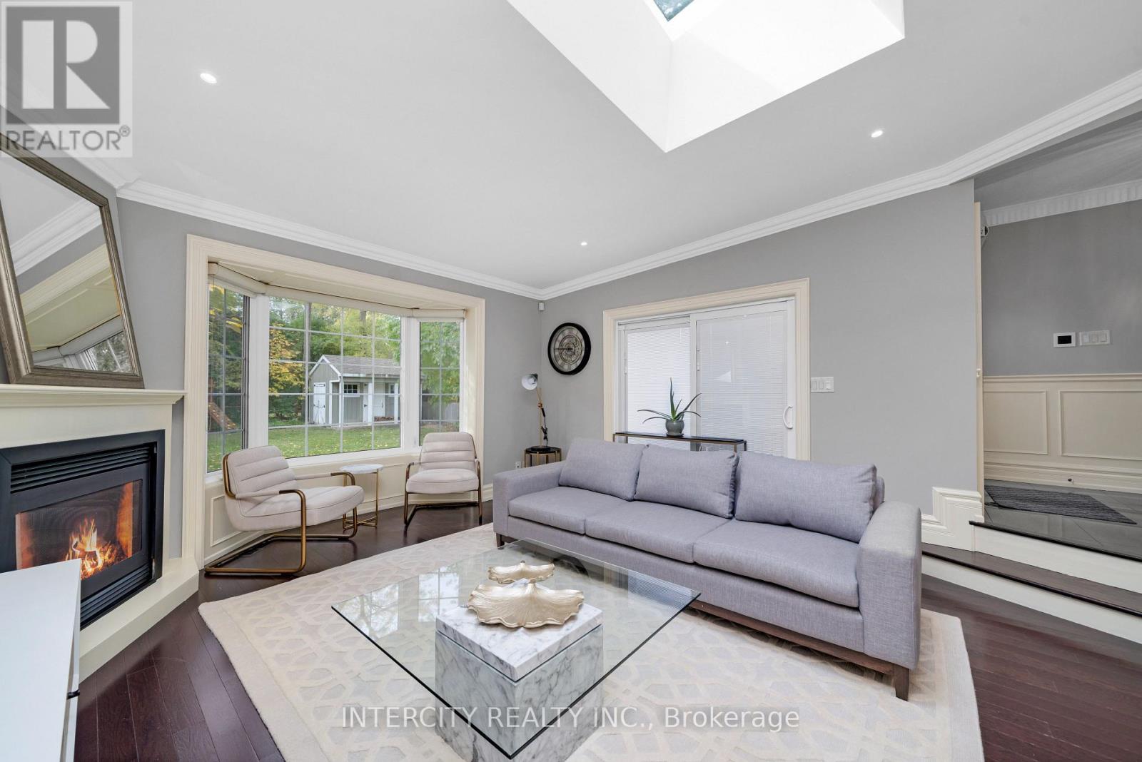 112 Mason Boulevard, Toronto, Ontario  M5M 3E3 - Photo 10 - C12178120