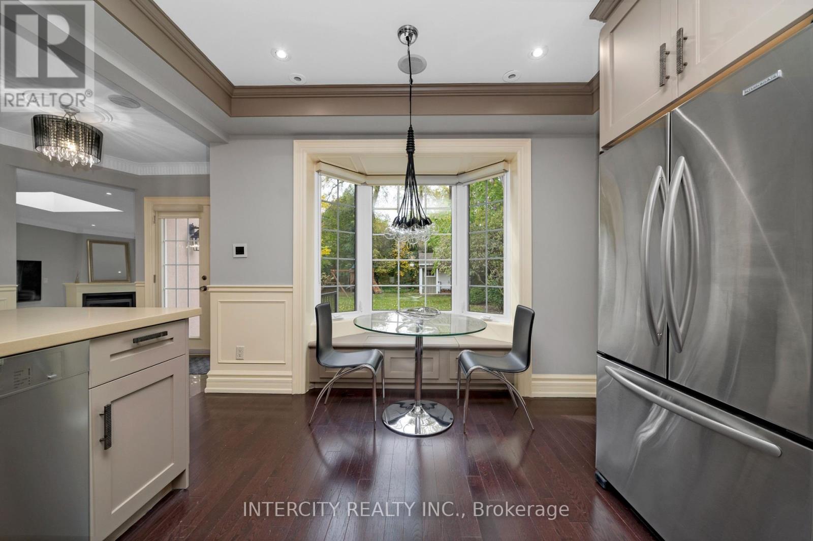 112 Mason Boulevard, Toronto, Ontario  M5M 3E3 - Photo 15 - C12178120